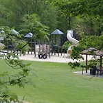 Scotrun Camping Resort Deluxe Park Model 4