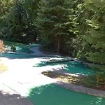 Scotrun Camping Resort Deluxe Park Model 4